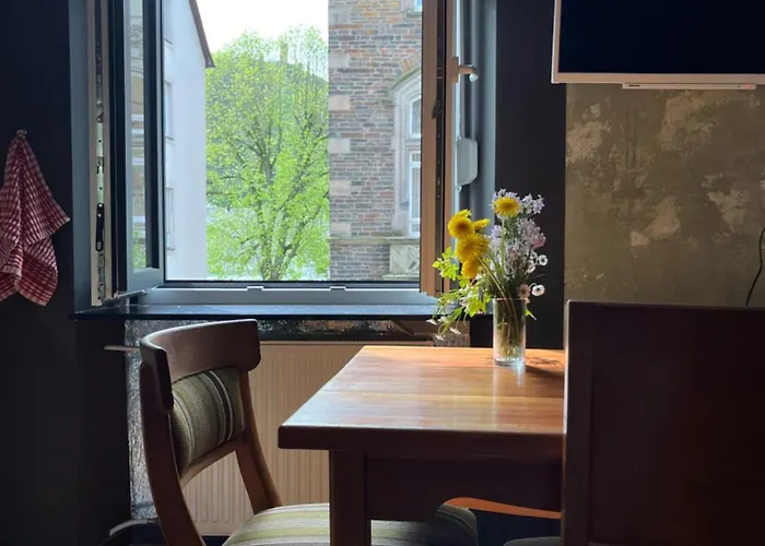 アパート Vis-a-vis